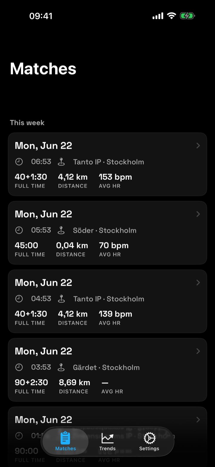 iPhone match list: each match with full time, distance and average heart rate